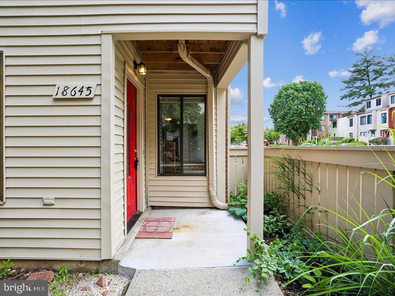 NATHANS HILL - Residential
