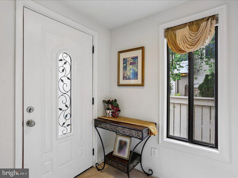 NATHANS HILL - Residential