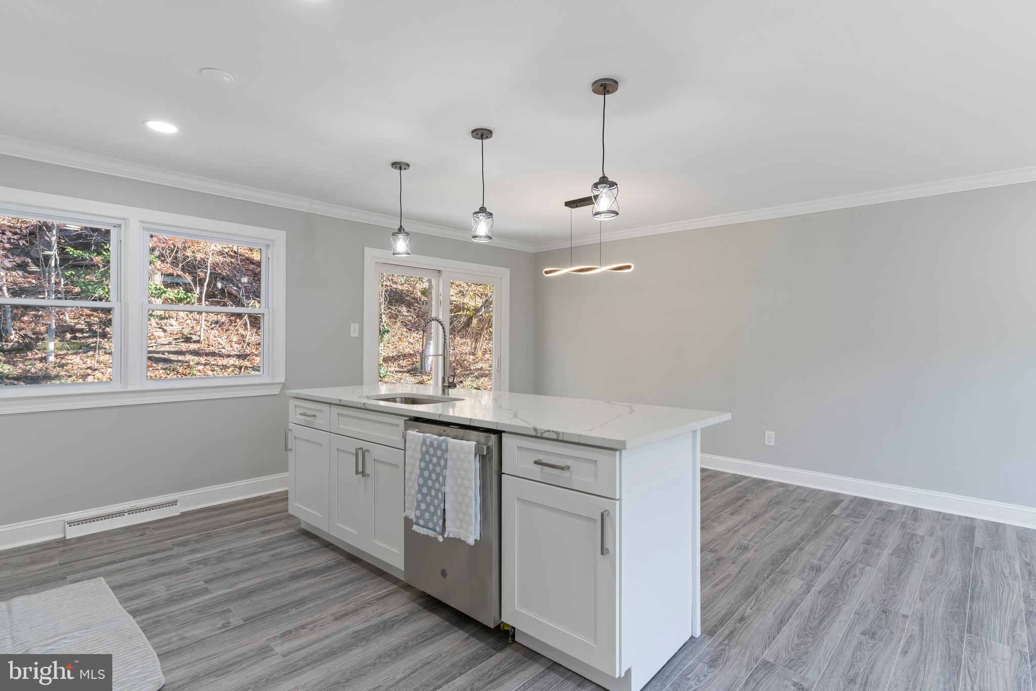 FOREST HEIGHTS - Residential