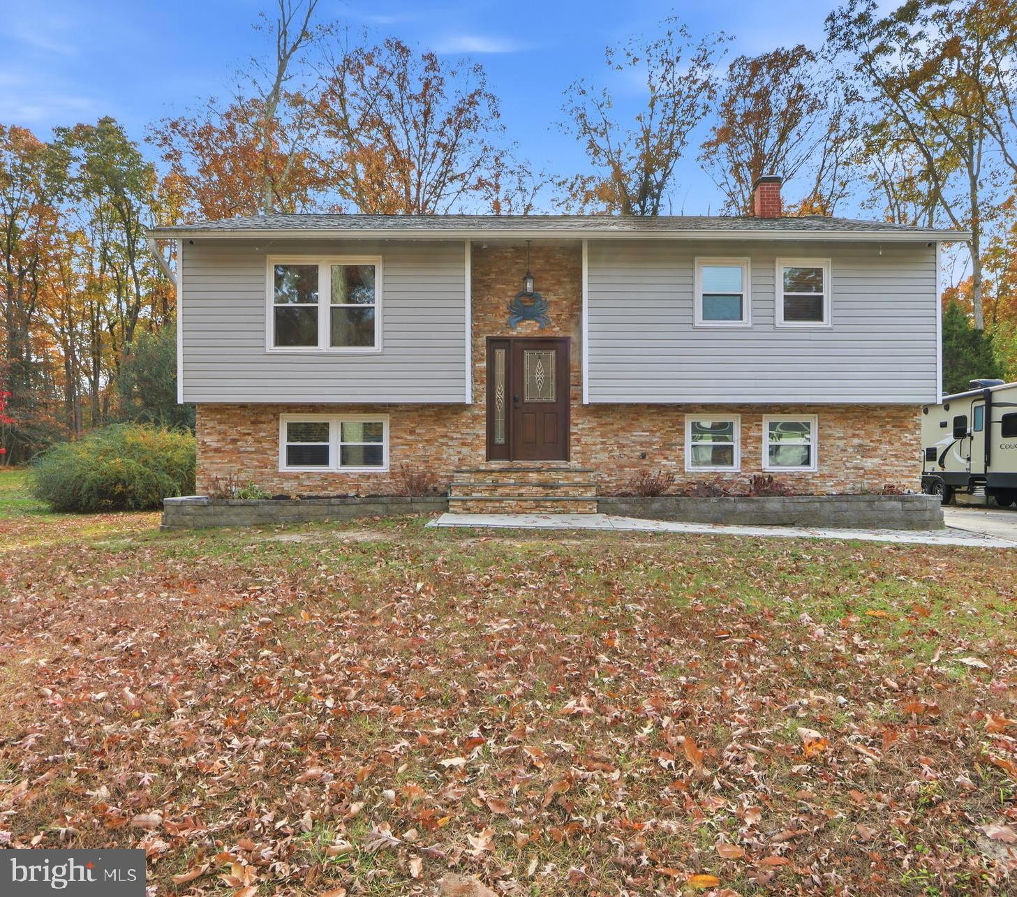 LAKE SHORE - Residential Lease