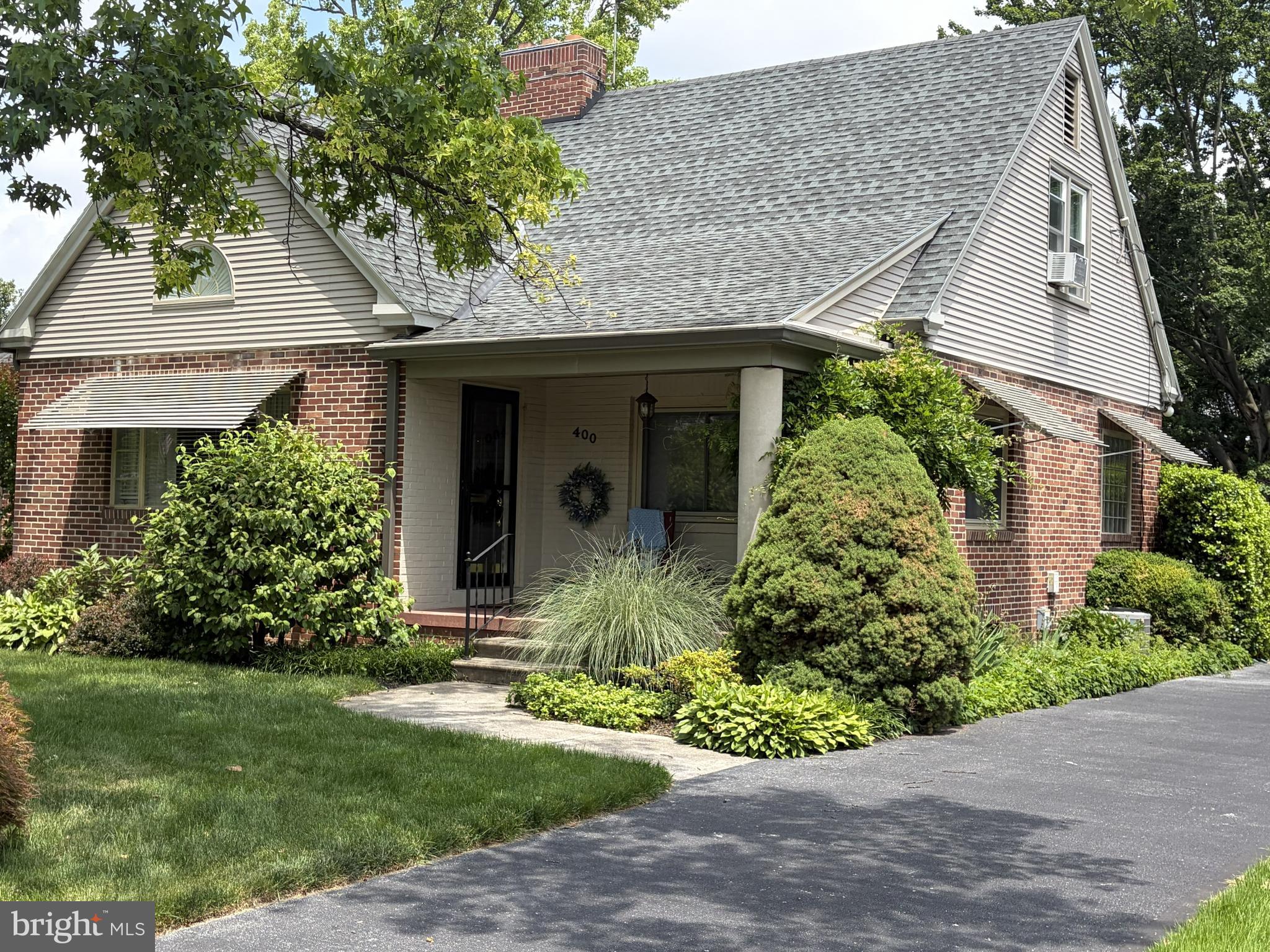 400 BAER AVENUE