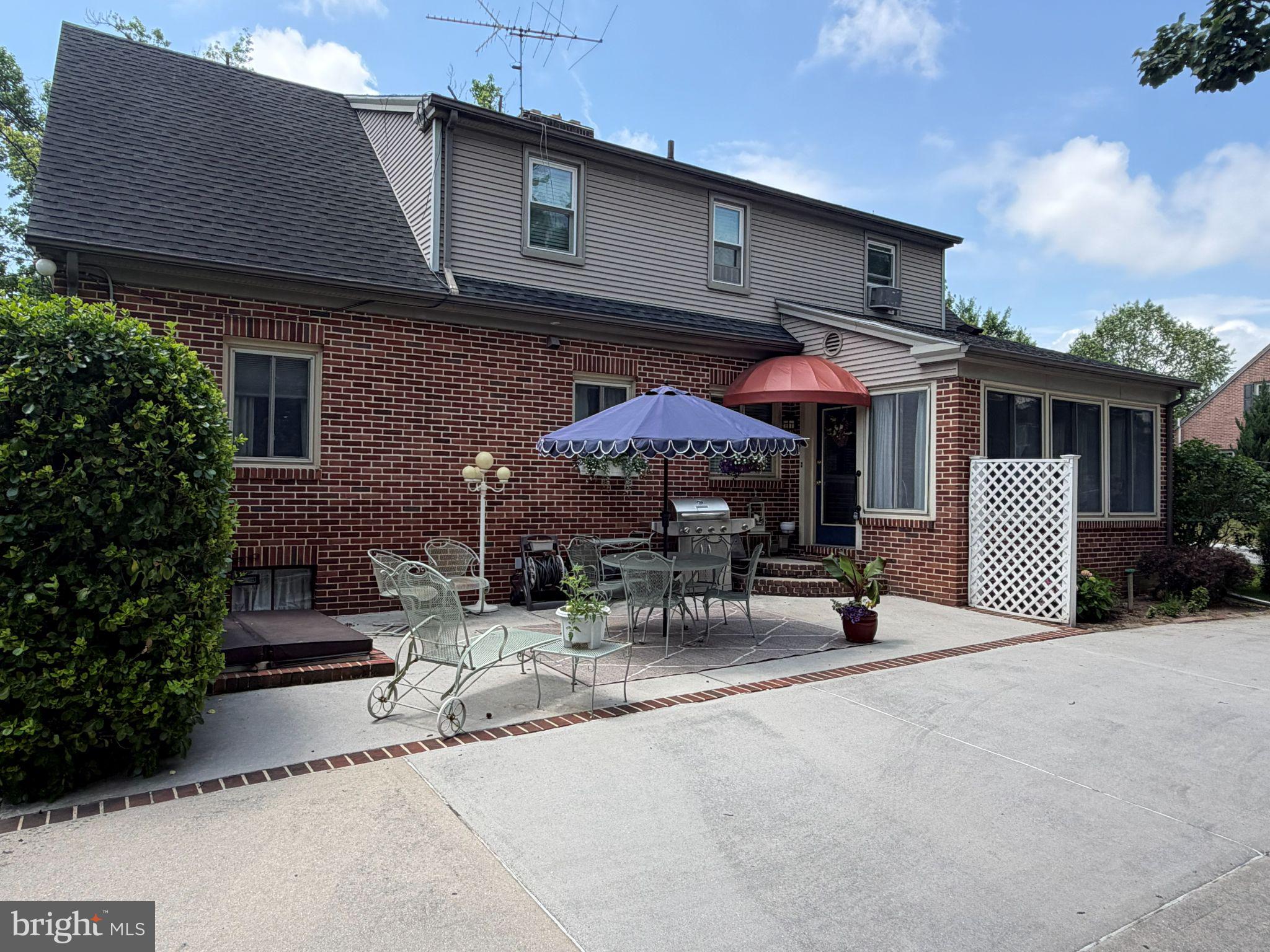 400 BAER AVENUE