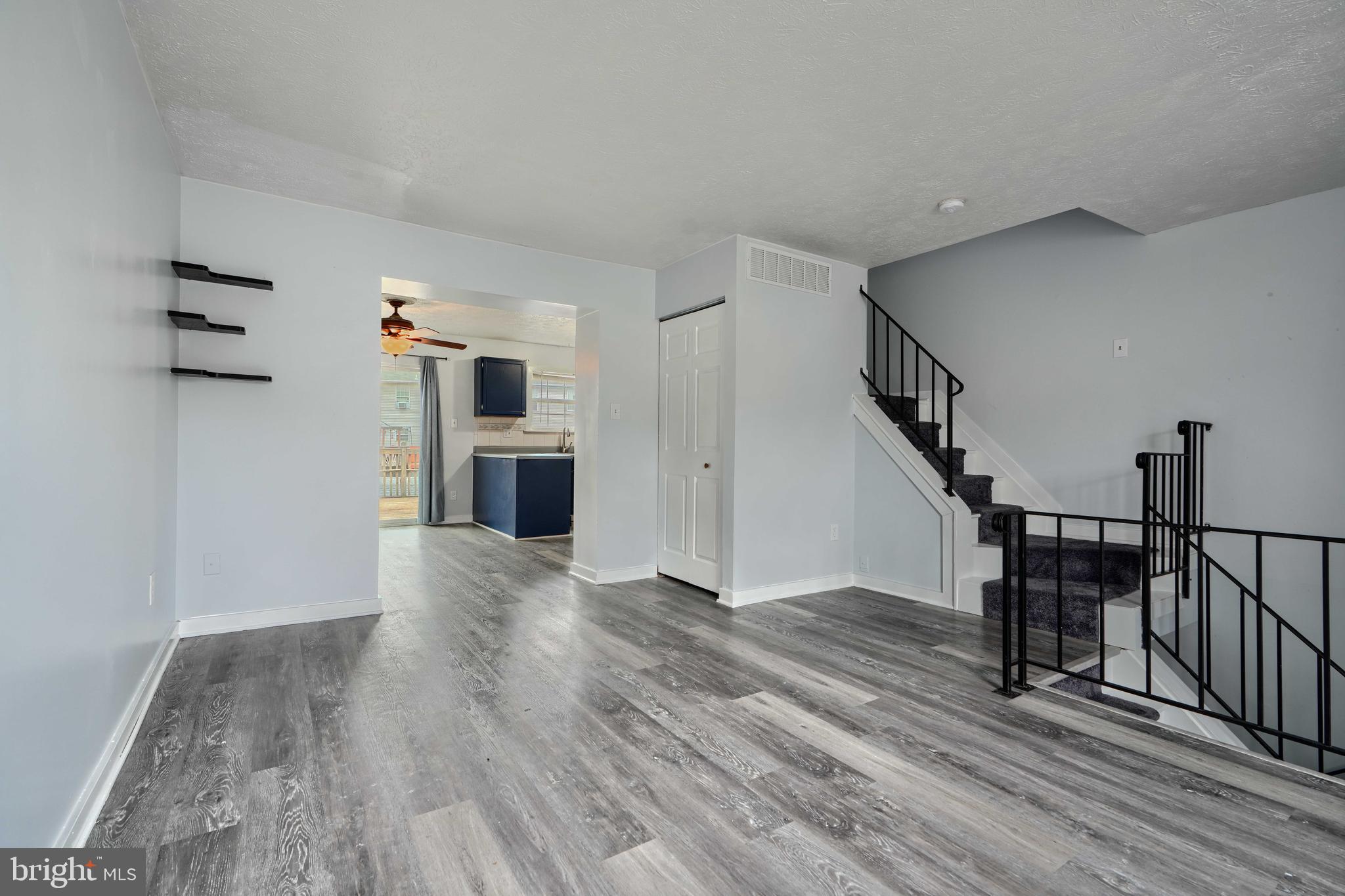 CARROLL CREST - Residential Lease