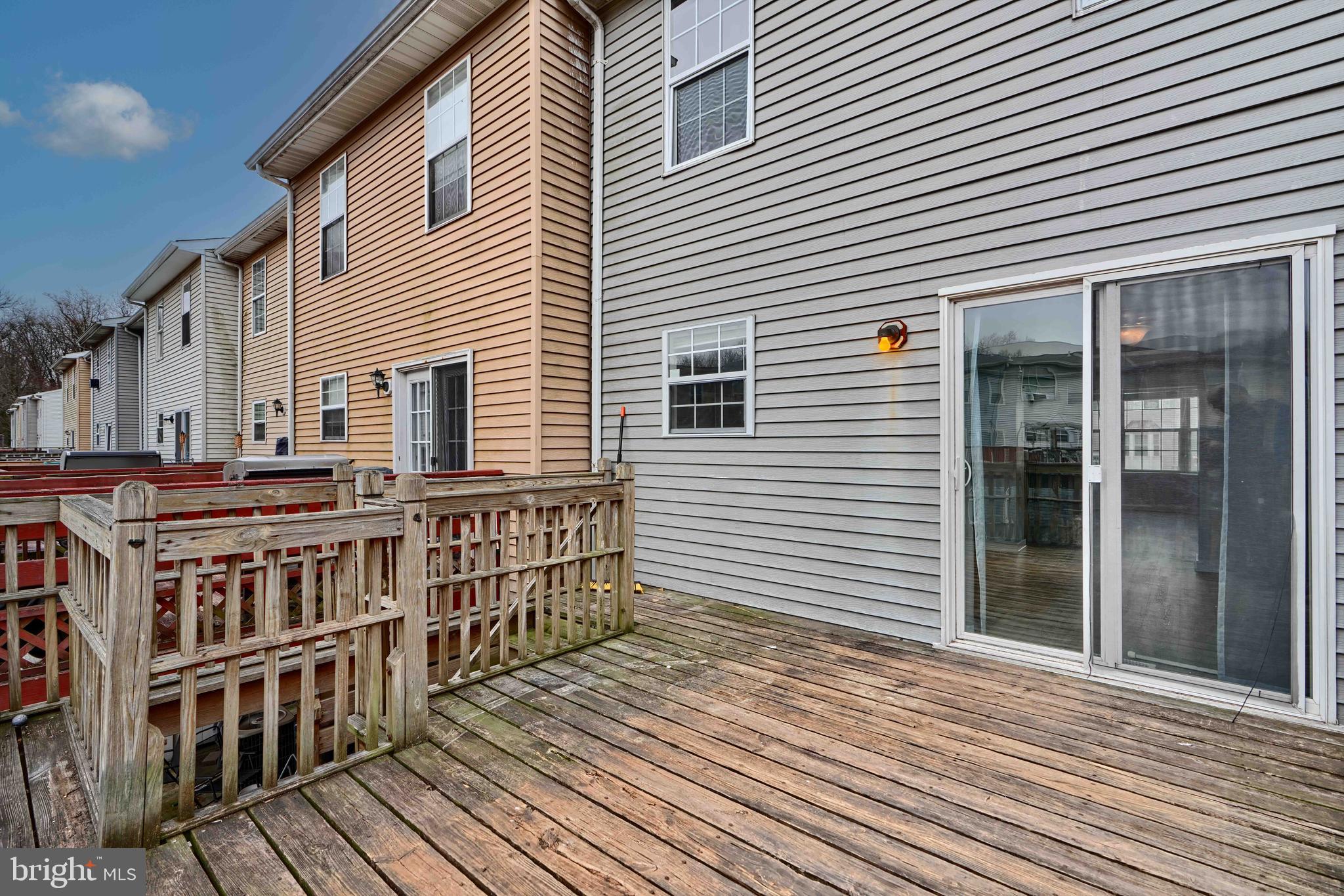 CARROLL CREST - Residential Lease