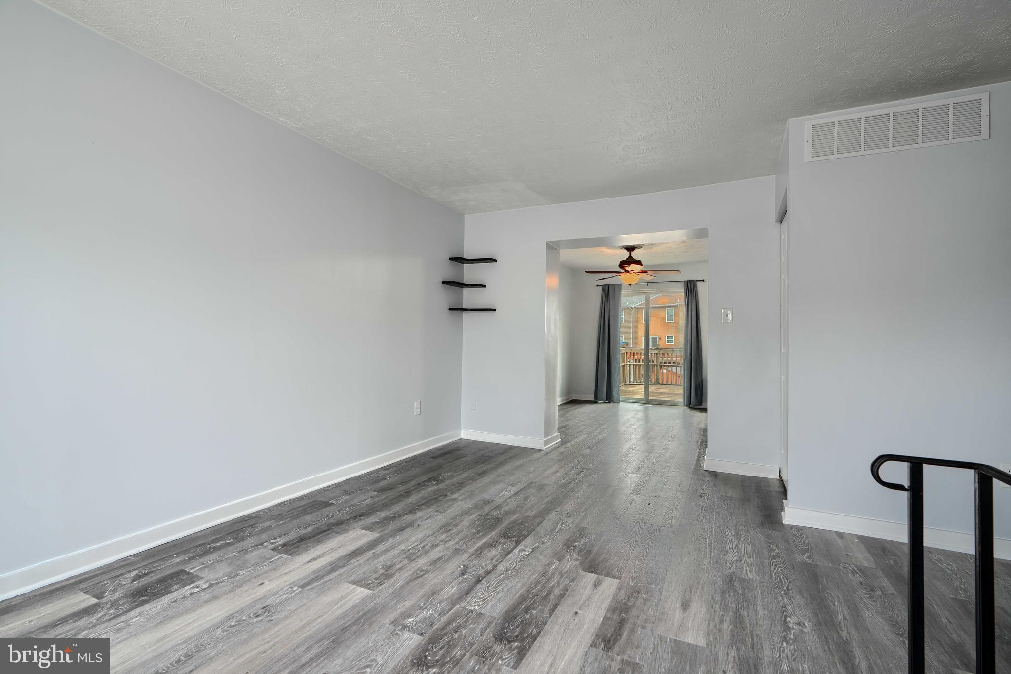 CARROLL CREST - Residential Lease