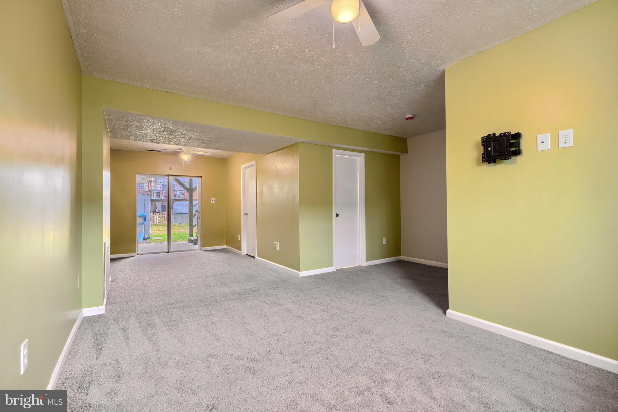 CARROLL CREST - Residential Lease