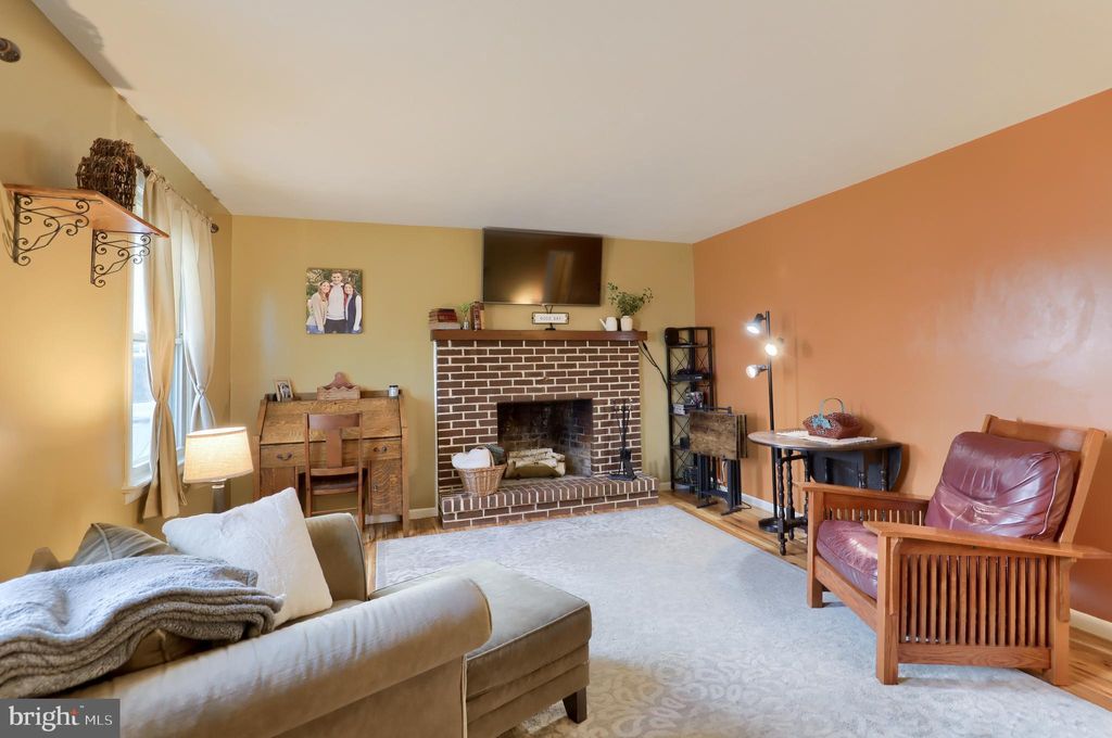 Photo of 128 ZOOKS MILL RD, EPHRATA, PA 17522 (MLS # PALA2030510)