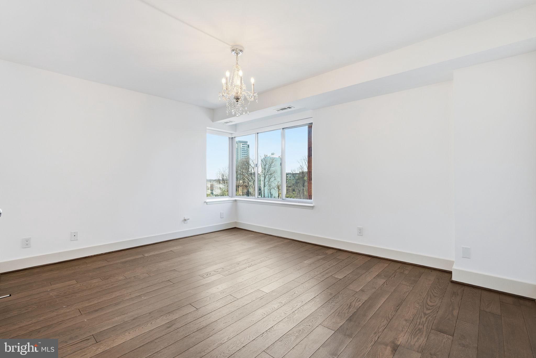 THE FALLSWOOD - Residential