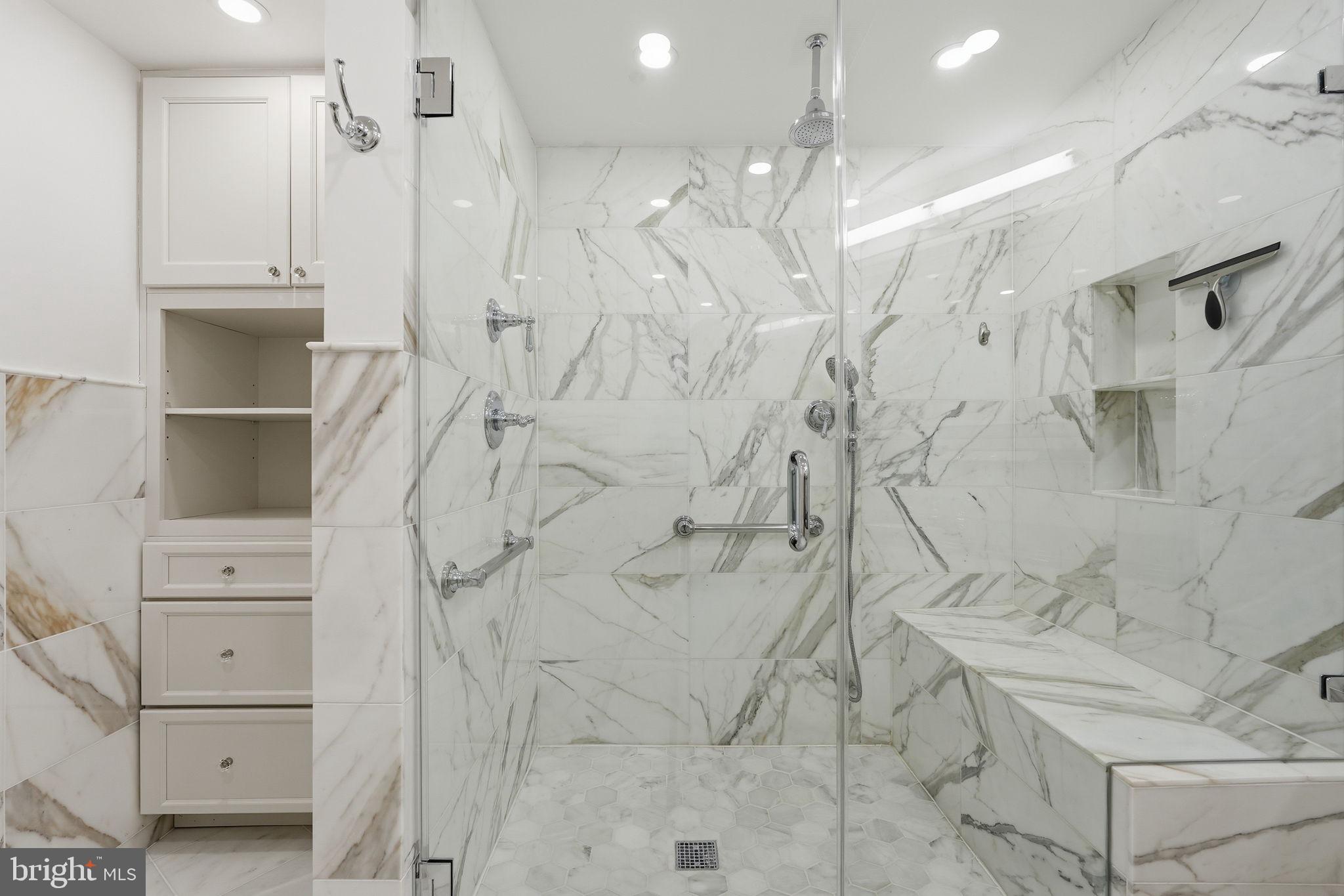 THE FALLSWOOD - Residential