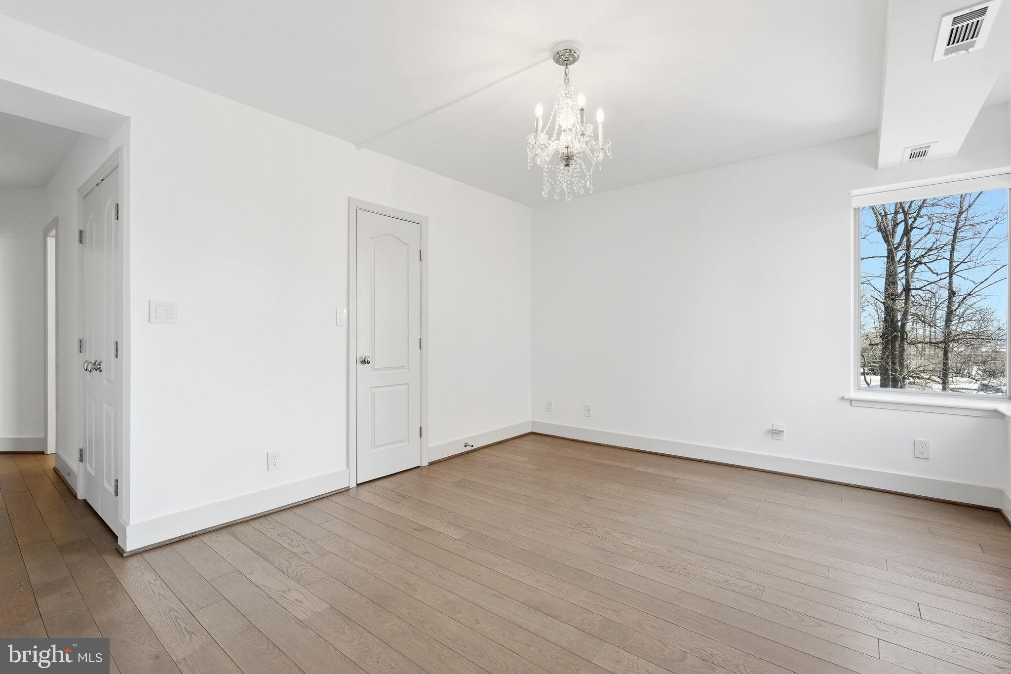 THE FALLSWOOD - Residential