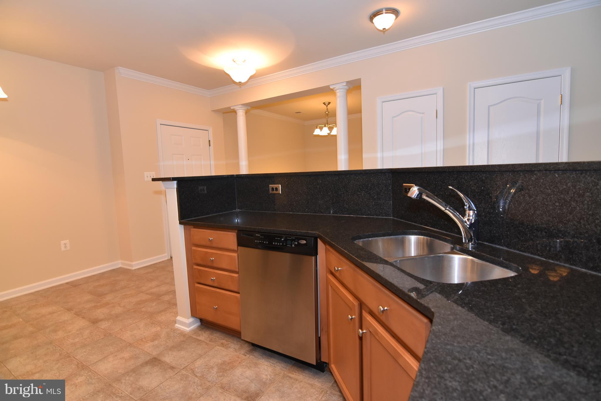 THE RESERVE CONDOMINIUMS - Residential Lease