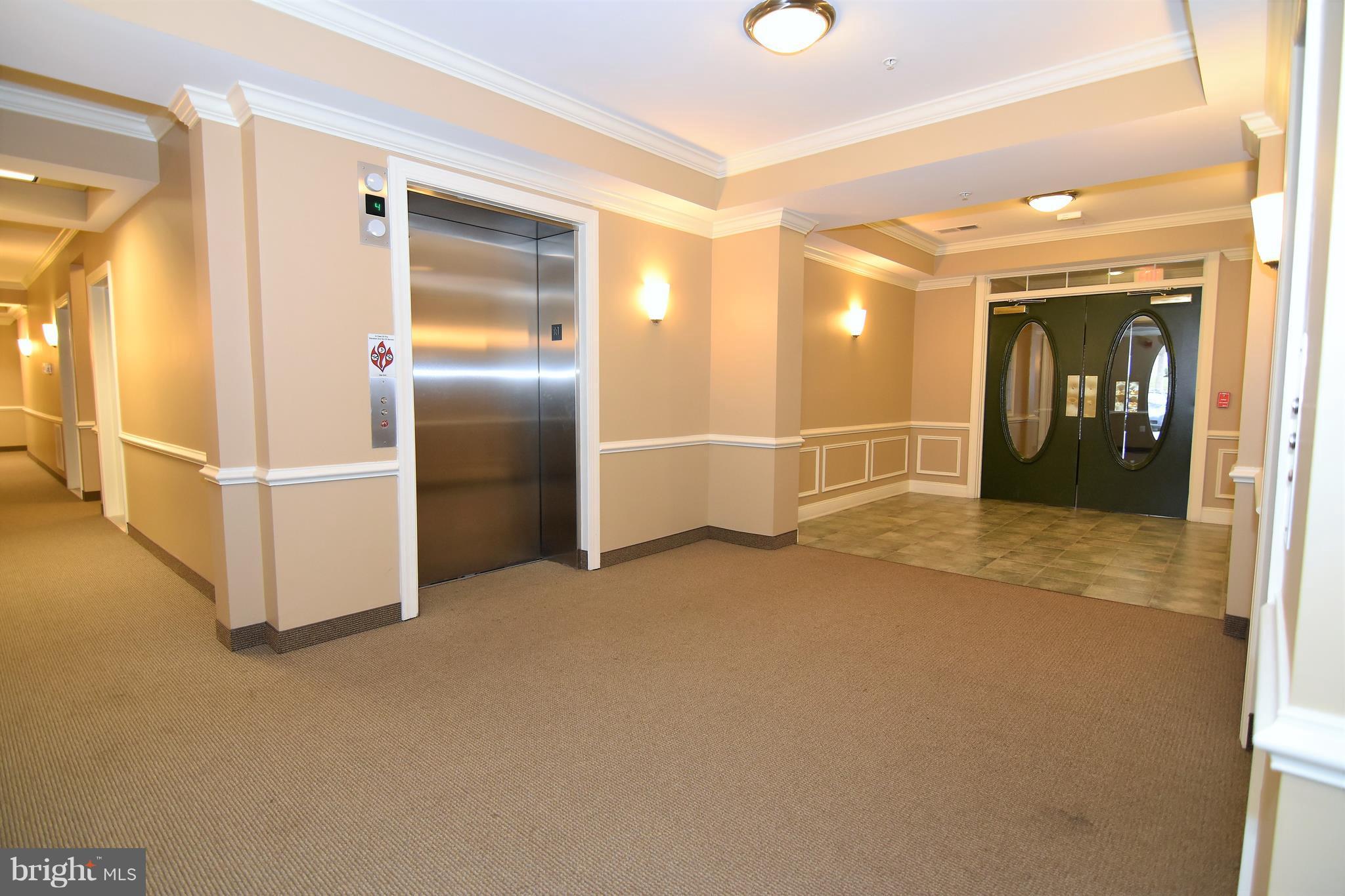 THE RESERVE CONDOMINIUMS - Residential Lease