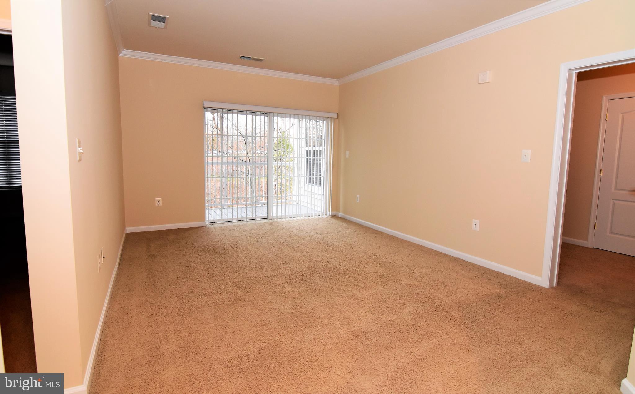 THE RESERVE CONDOMINIUMS - Residential Lease