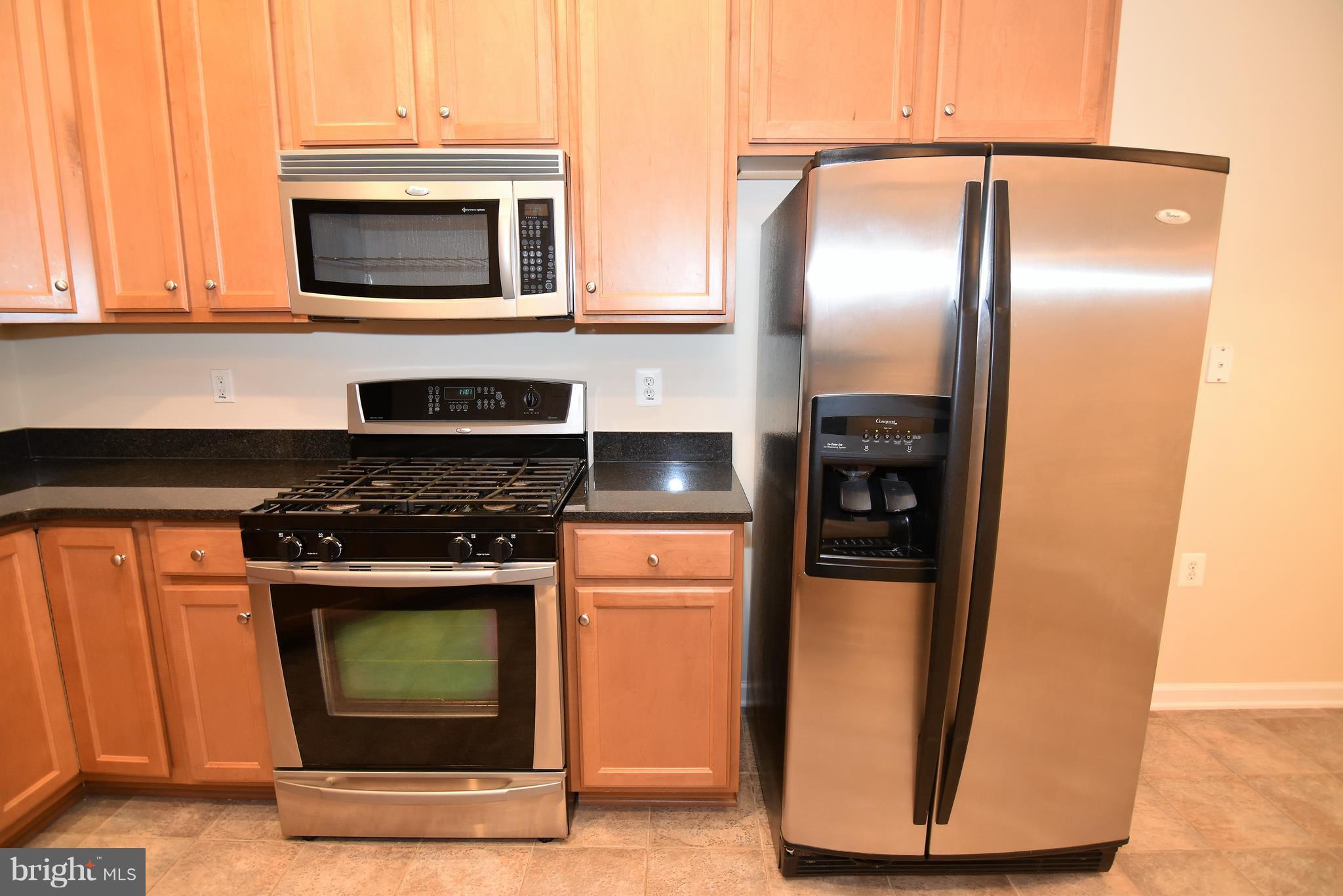 THE RESERVE CONDOMINIUMS - Residential Lease