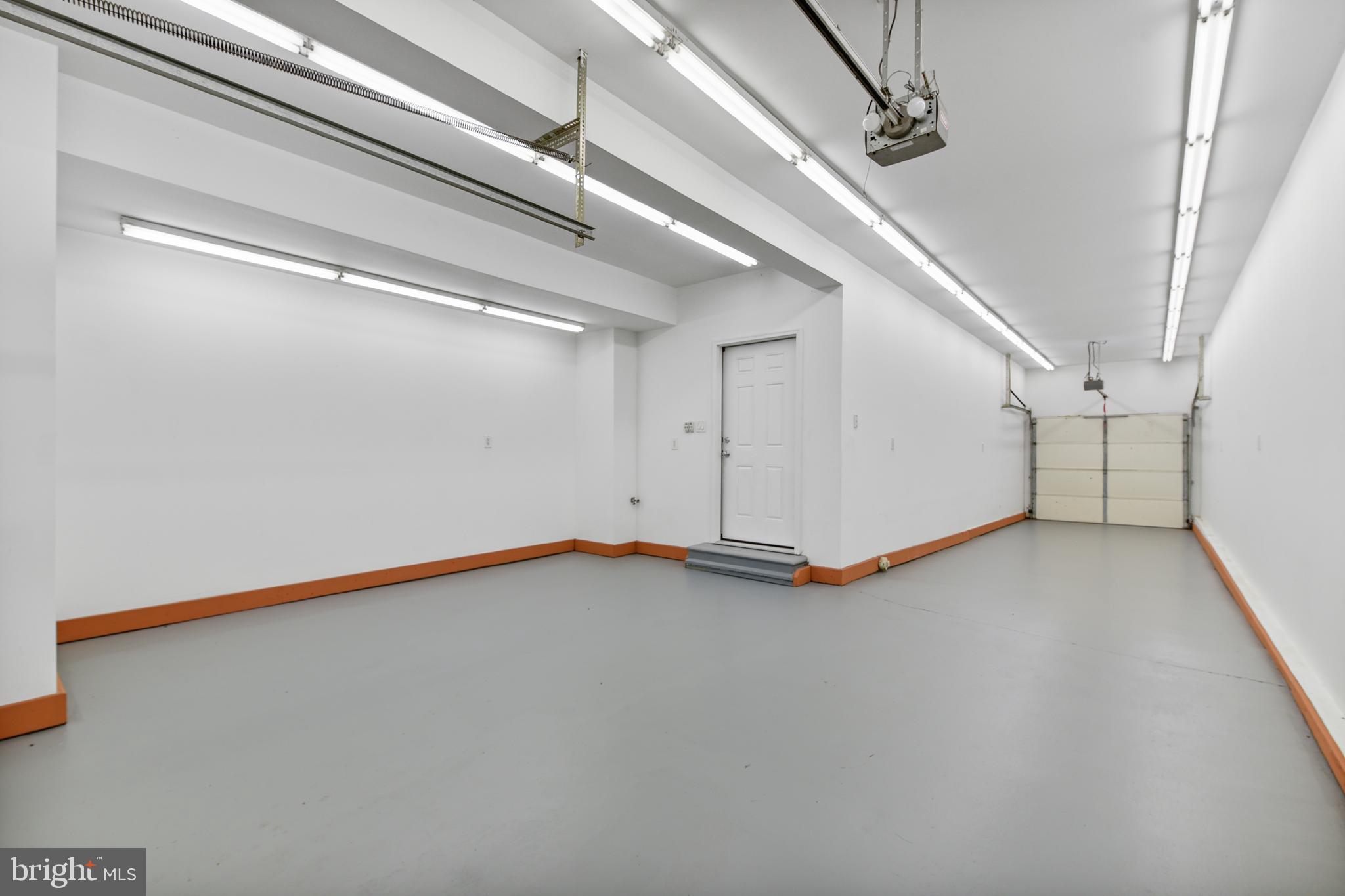 GREENLAND BEACH - Residential Lease