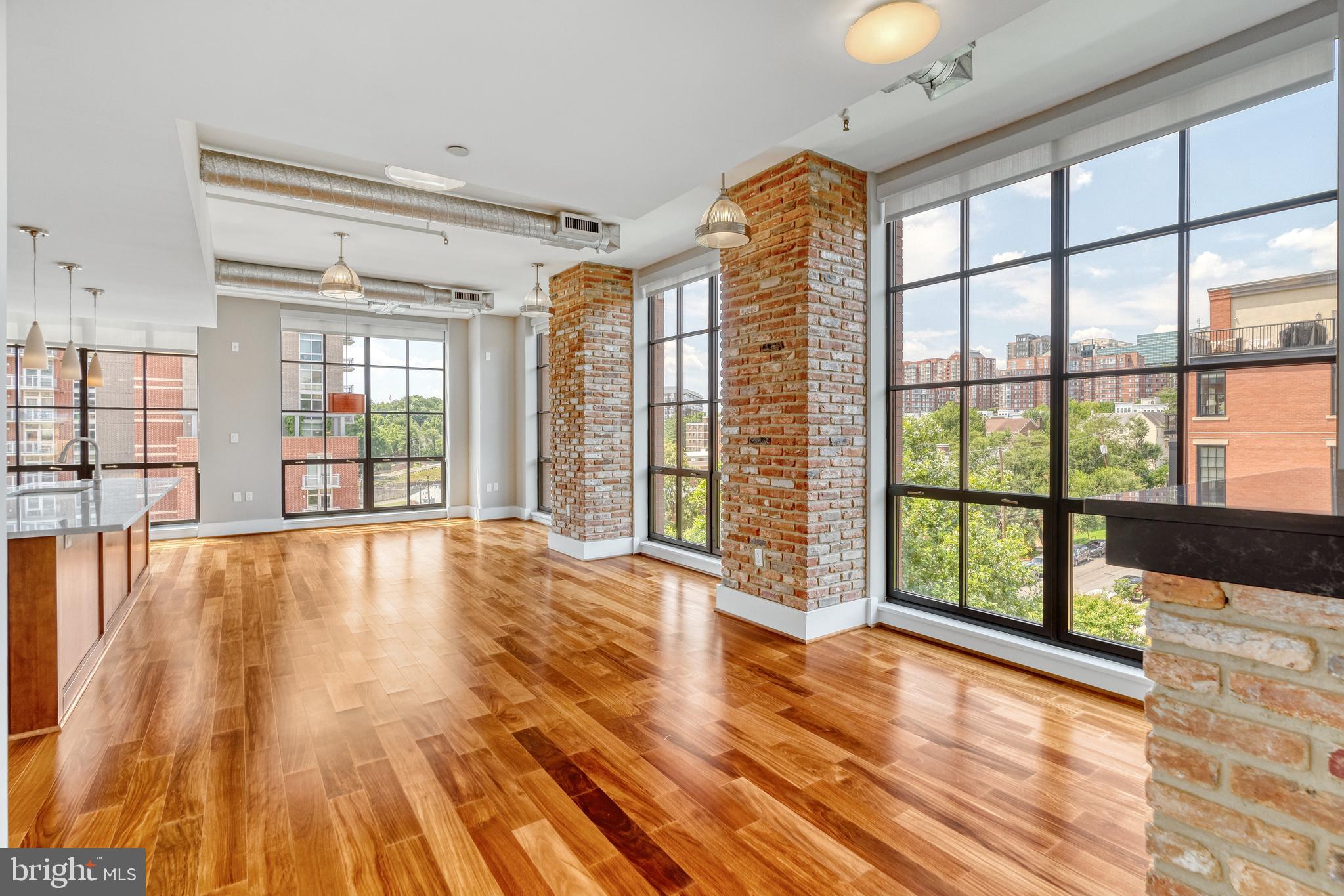 THE WOOSTER AND MERCER LOFTS - Residential