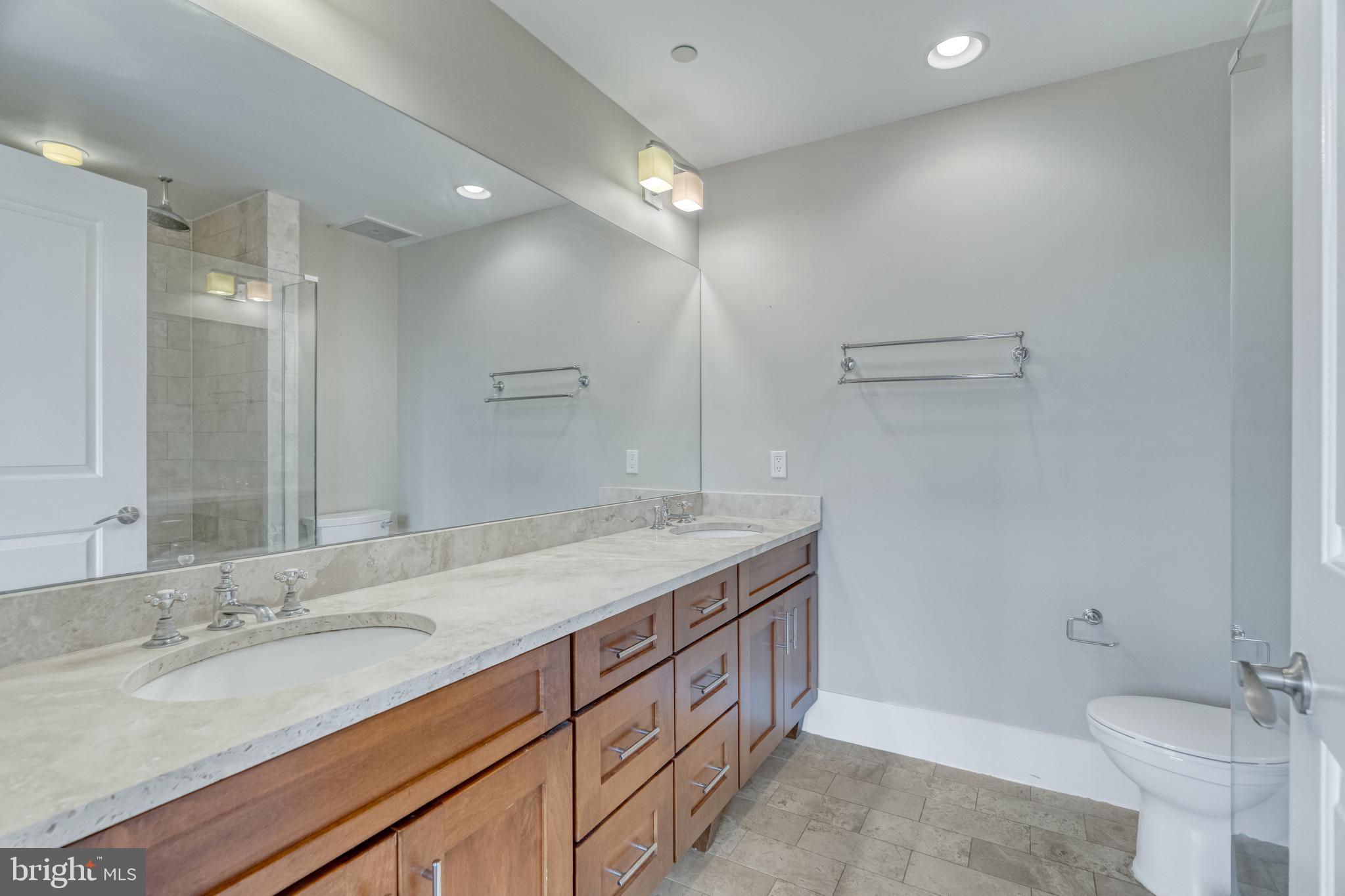 THE WOOSTER AND MERCER LOFTS - Residential