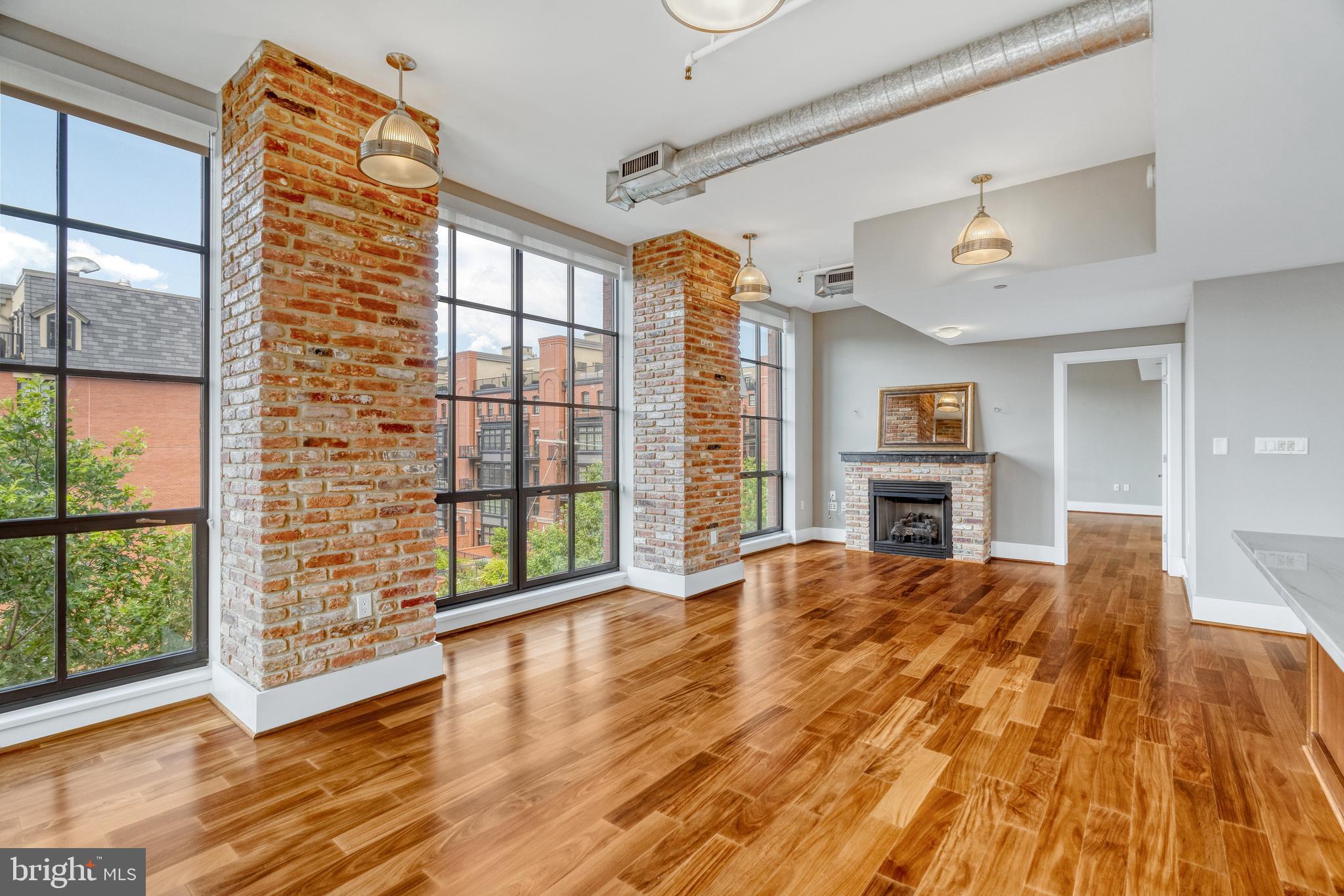 THE WOOSTER AND MERCER LOFTS - Residential