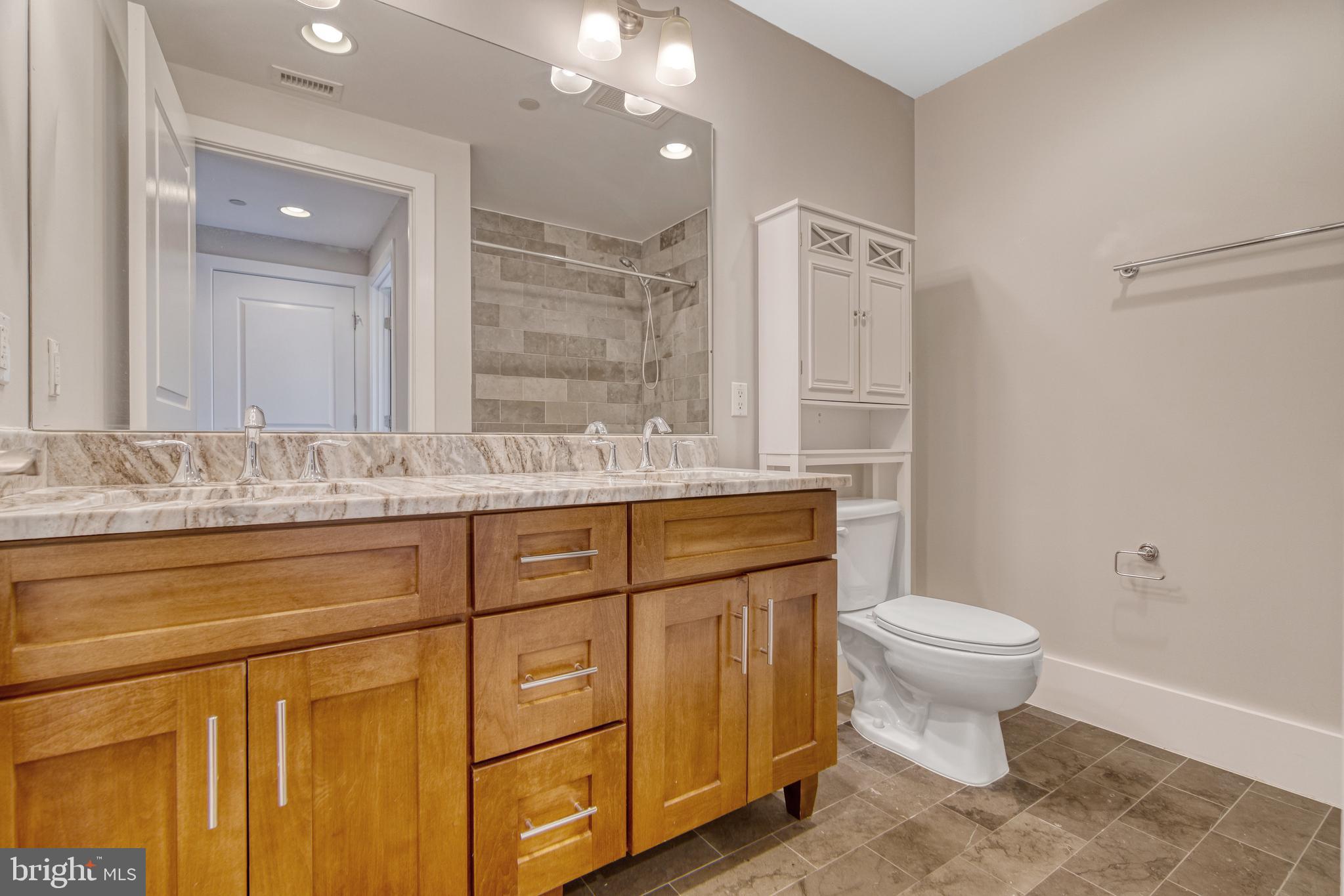 THE WOOSTER AND MERCER LOFTS - Residential