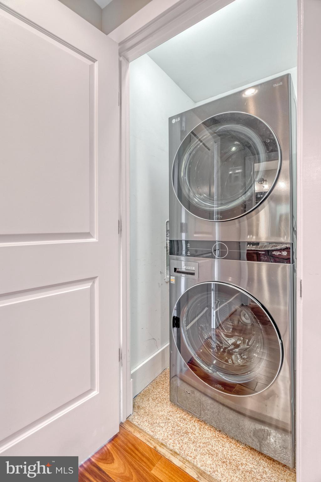 THE WOOSTER AND MERCER LOFTS - Residential