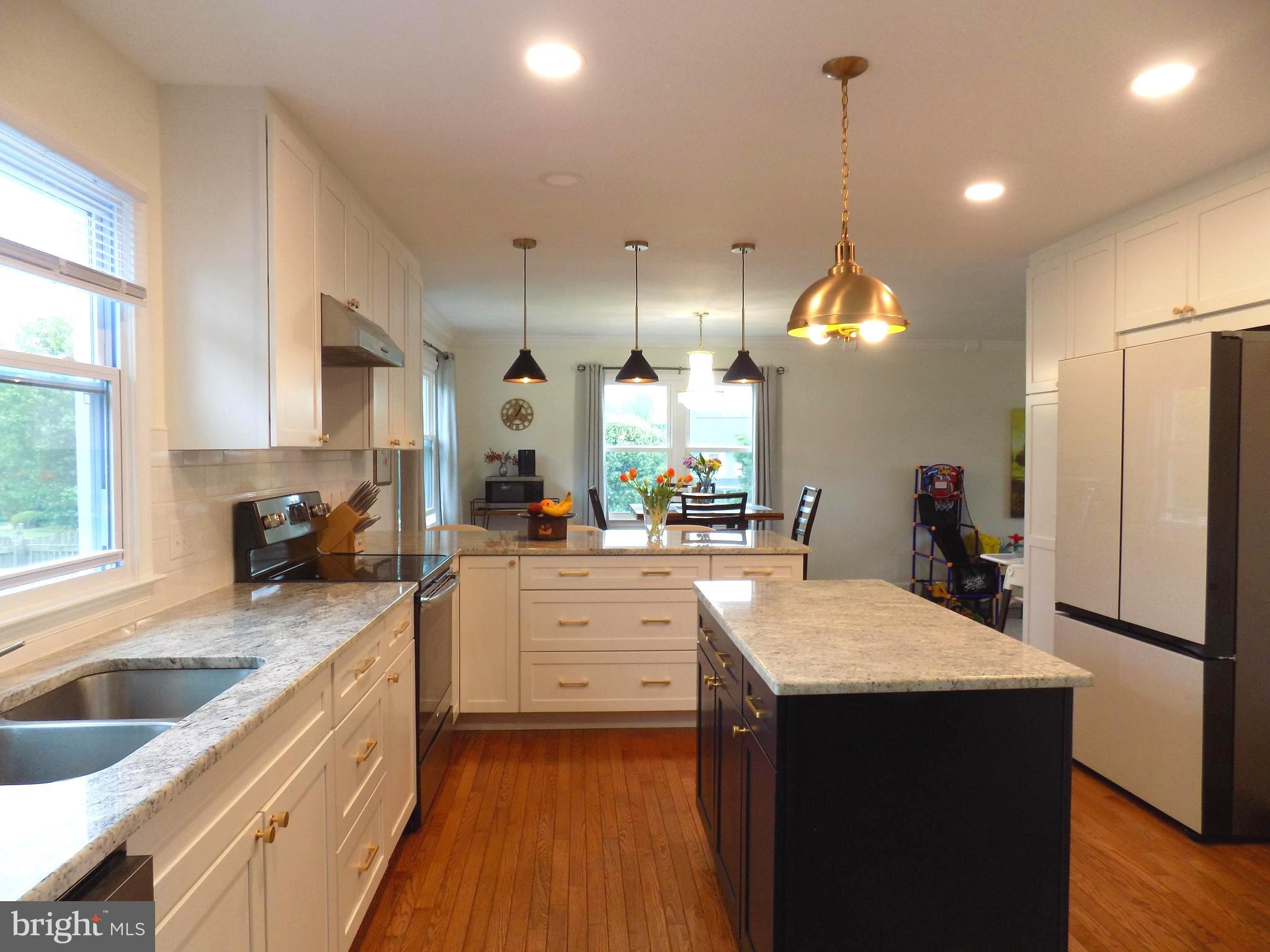GLENWOOD GARTH - Residential Lease