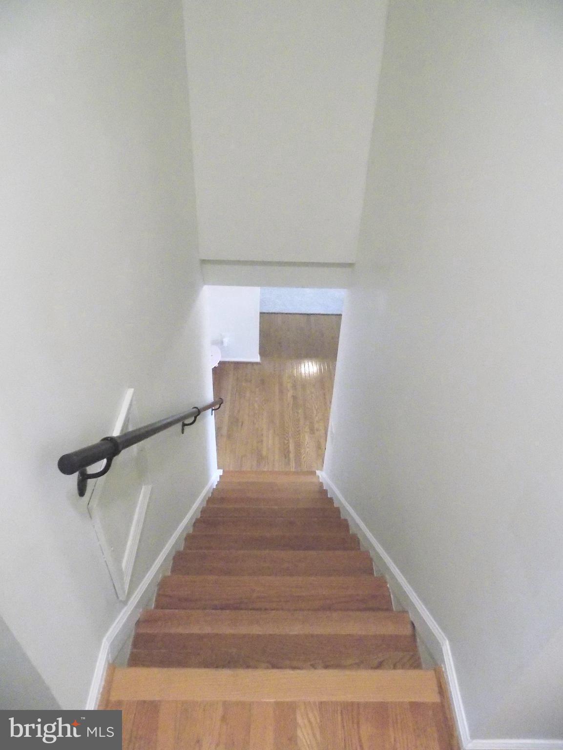 GLENWOOD GARTH - Residential Lease