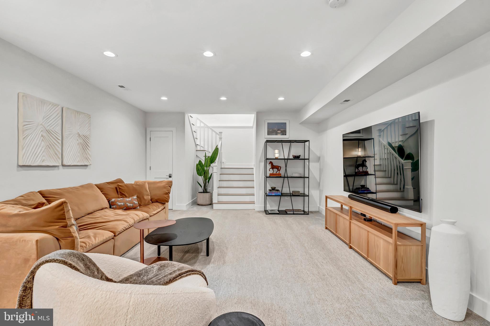 CARLIN SPRINGS - Residential