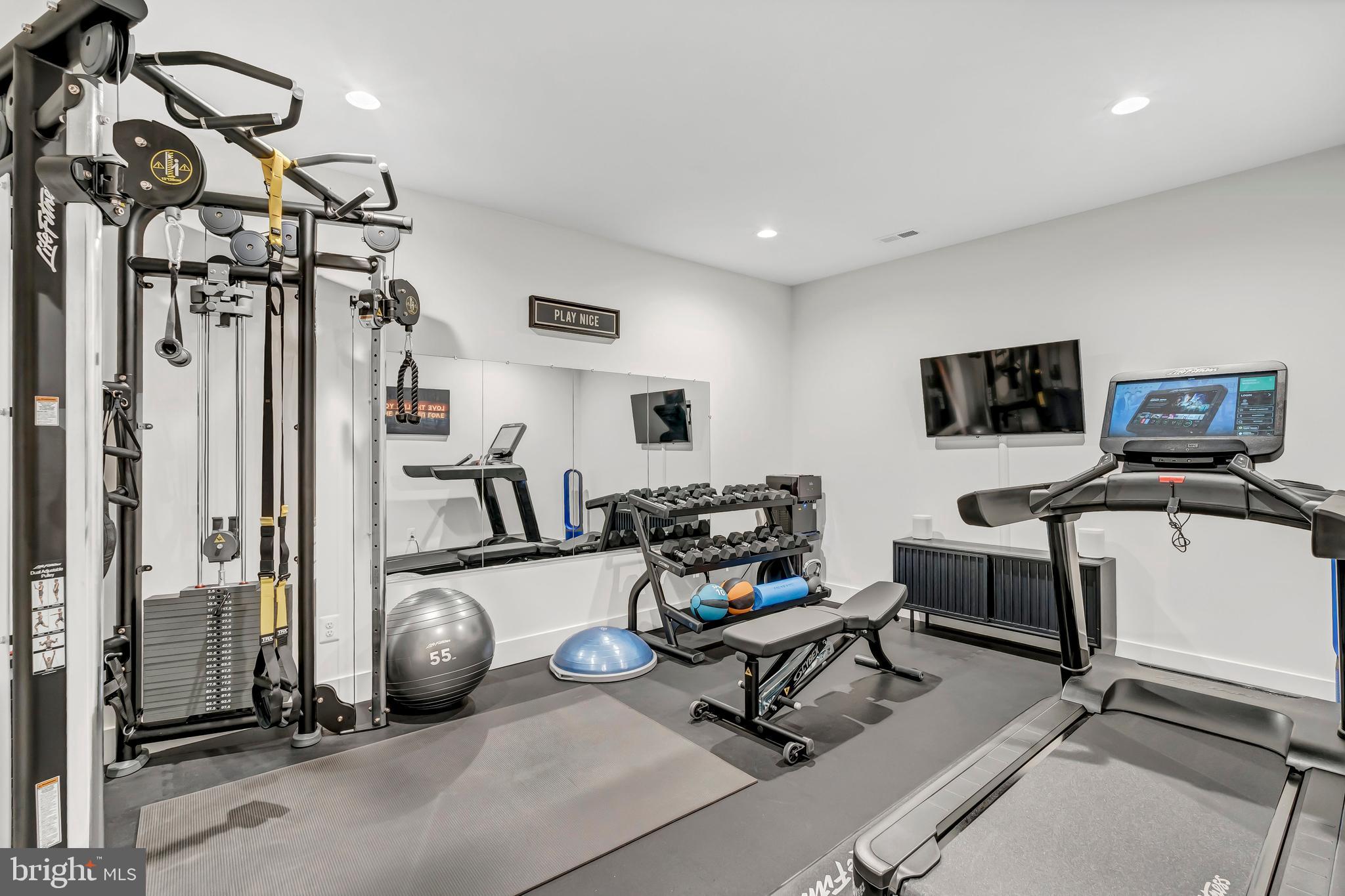 CARLIN SPRINGS - Residential