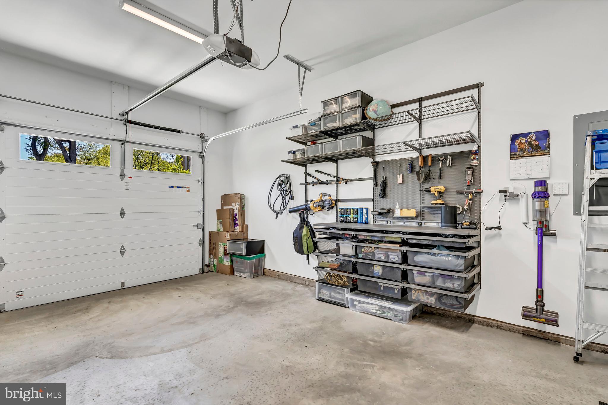 CARLIN SPRINGS - Residential