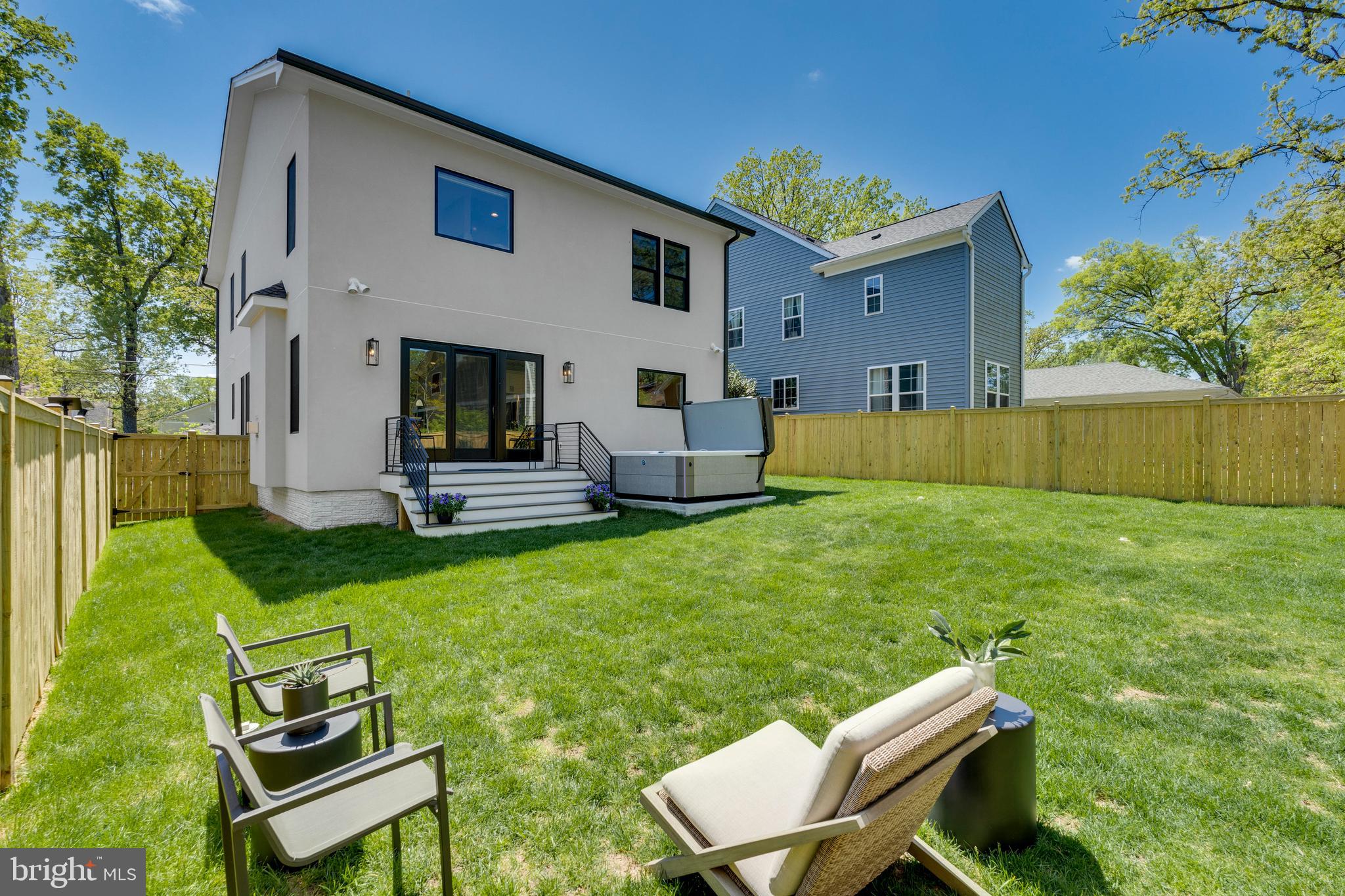 CARLIN SPRINGS - Residential