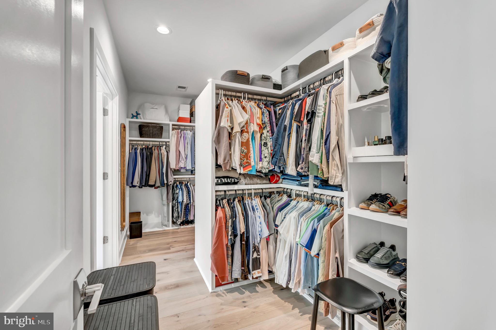 CARLIN SPRINGS - Residential