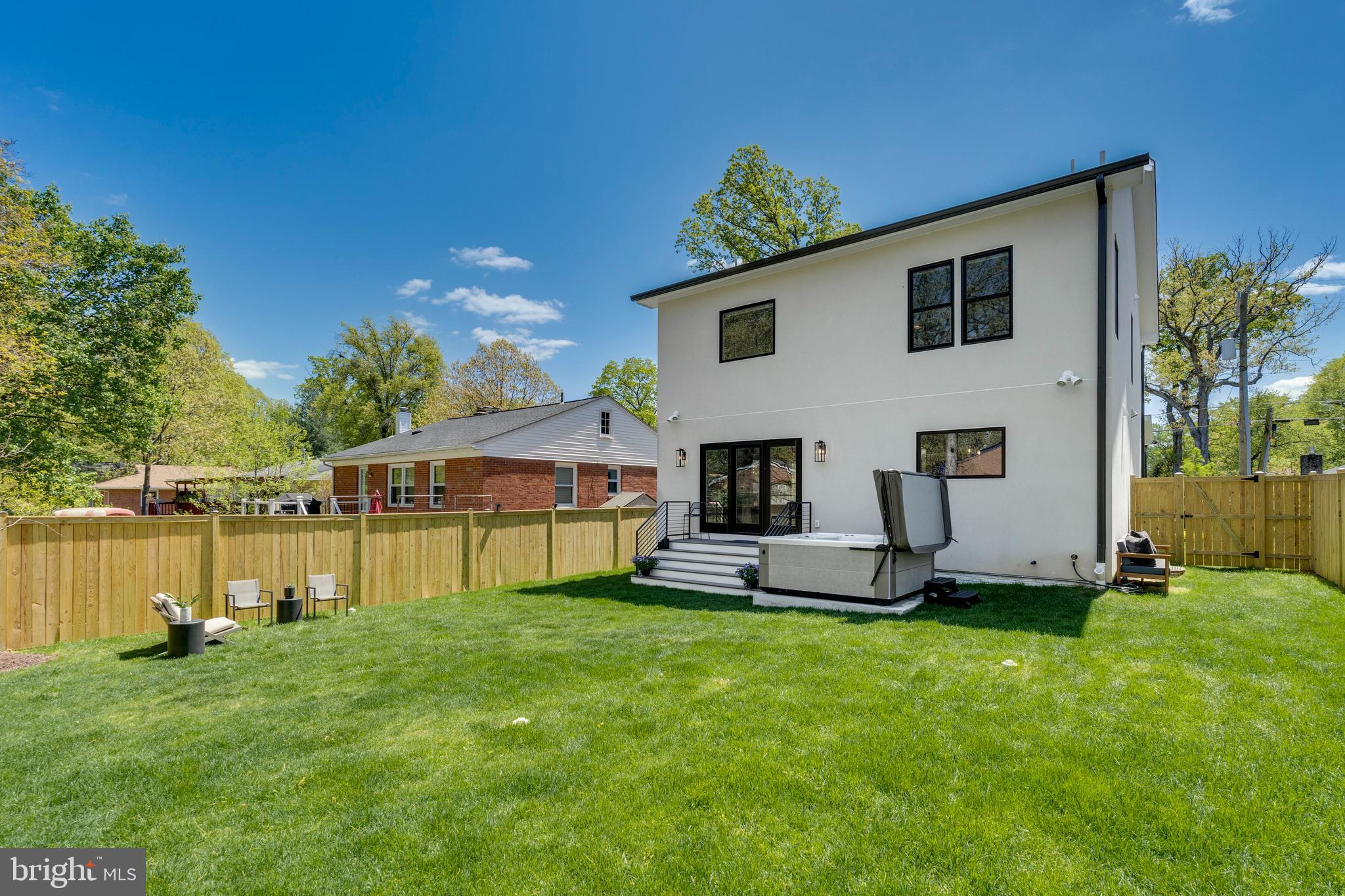 CARLIN SPRINGS - Residential