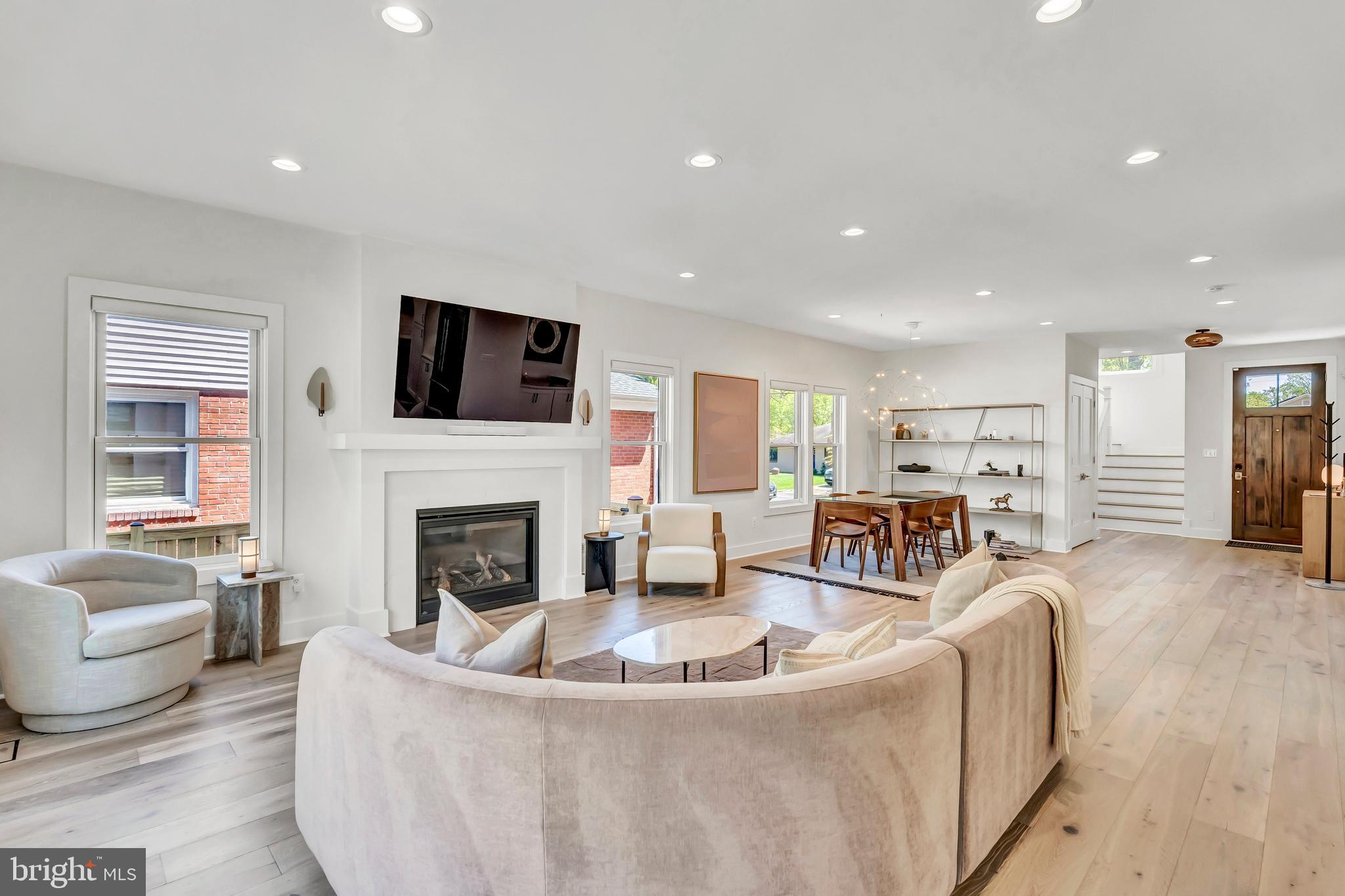 CARLIN SPRINGS - Residential