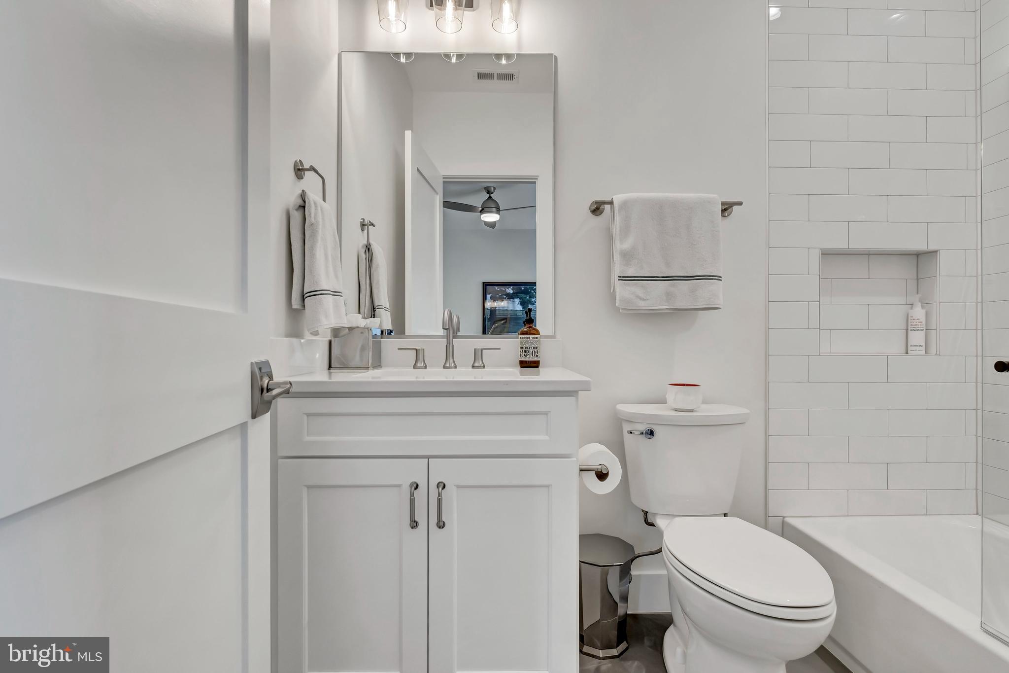 CARLIN SPRINGS - Residential