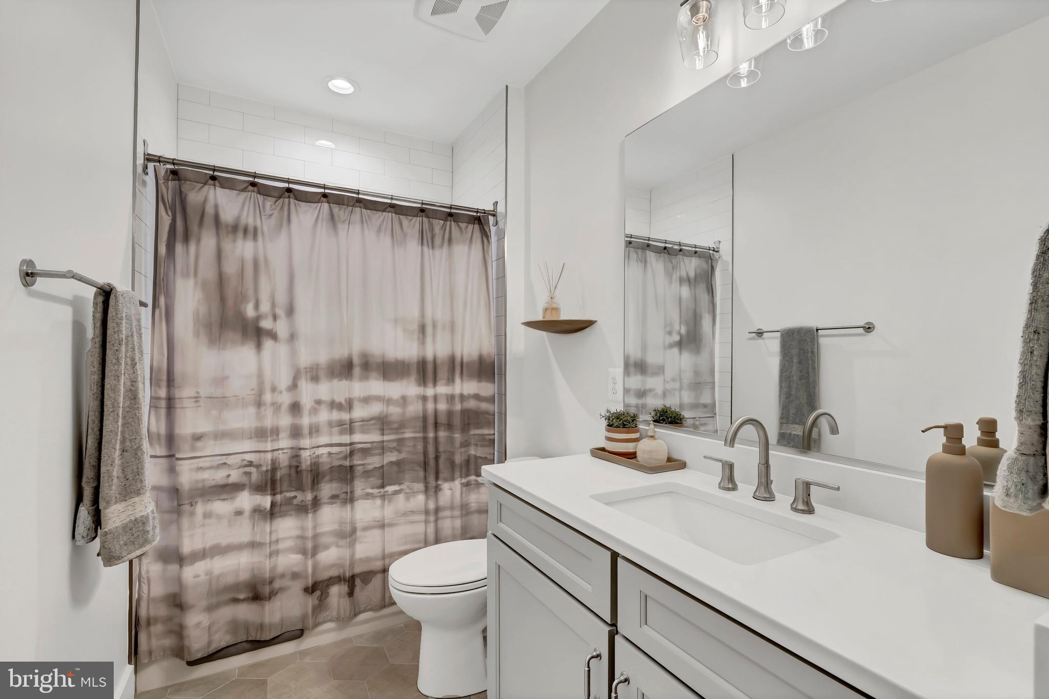 CARLIN SPRINGS - Residential