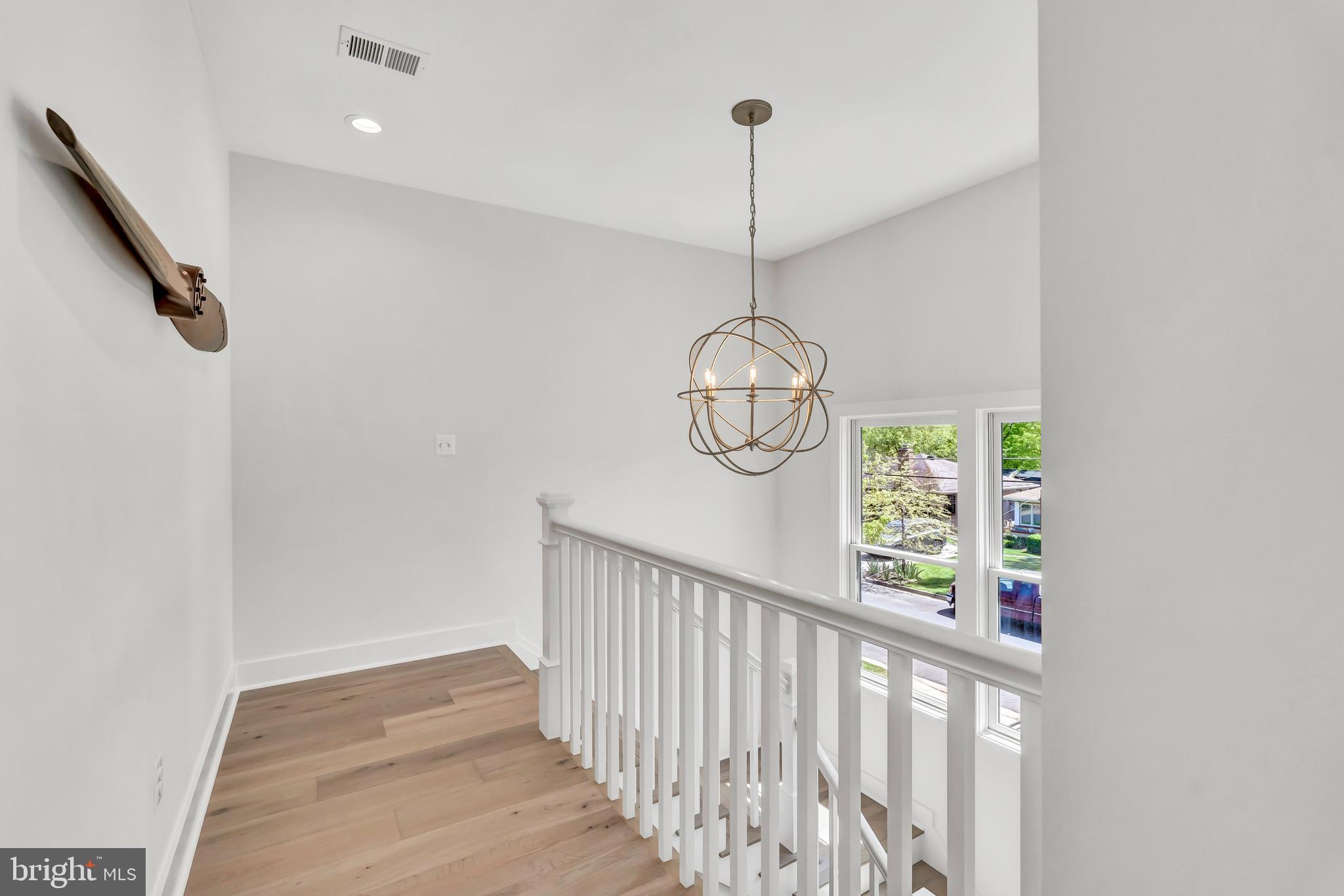 CARLIN SPRINGS - Residential