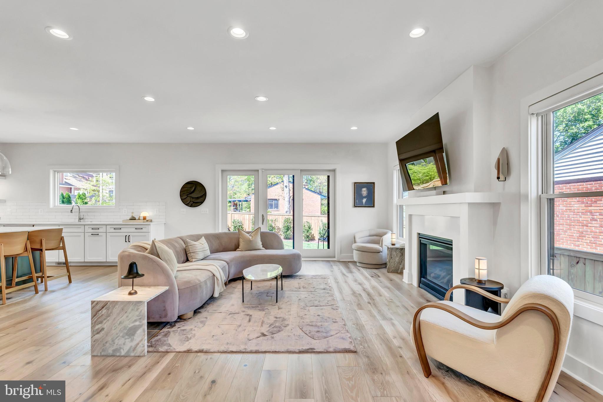 CARLIN SPRINGS - Residential