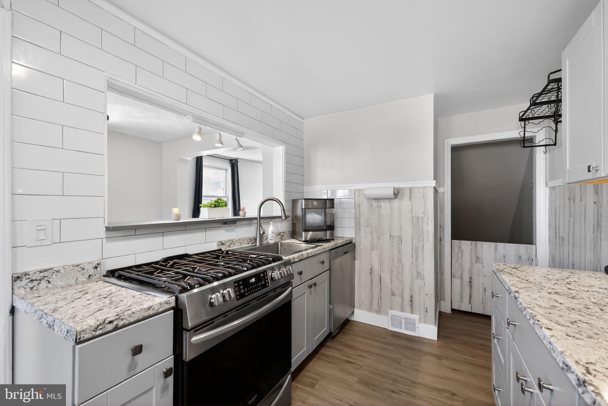 RIDLEY PARK - Residential