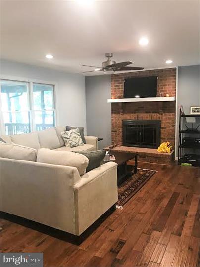 WINDWOOD COVES - Residential Lease