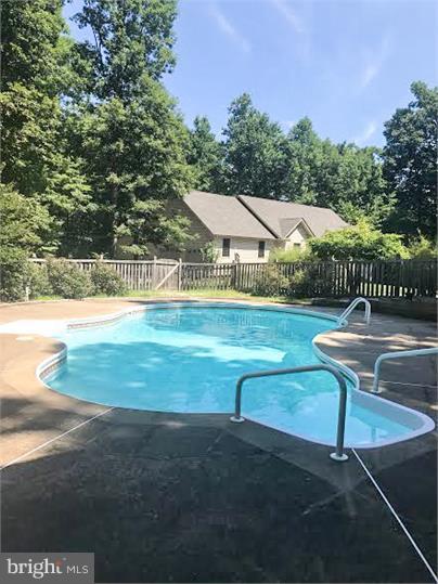 WINDWOOD COVES - Residential Lease