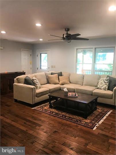 WINDWOOD COVES - Residential Lease