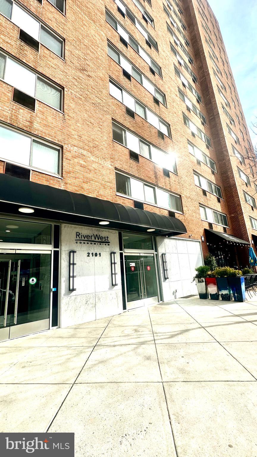 2101 CHESTNUT STREET 17 317