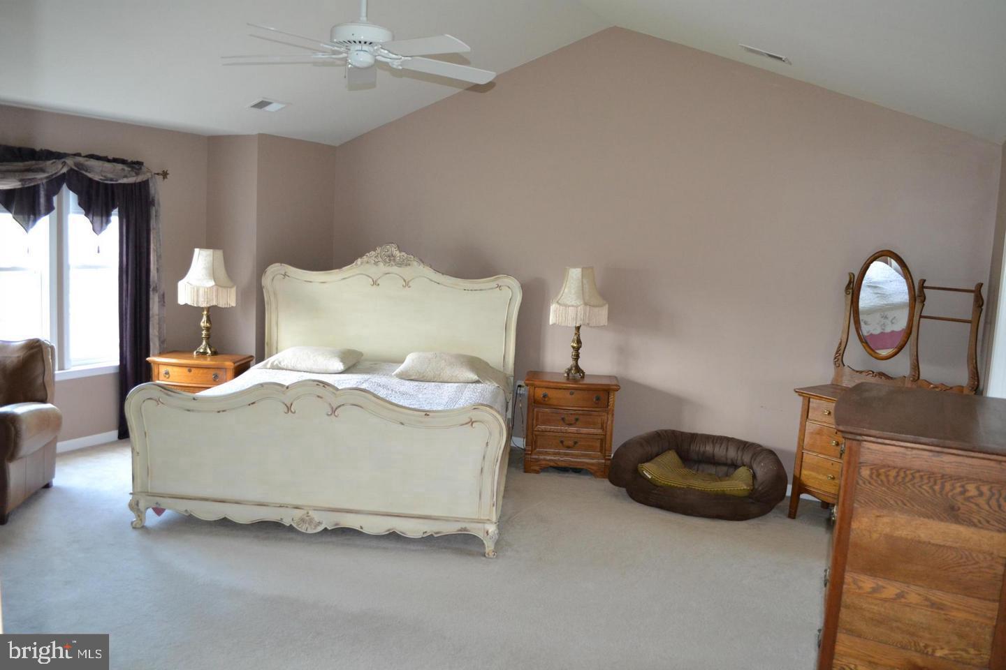 WILLOW SPRINGS ACRES - Residential