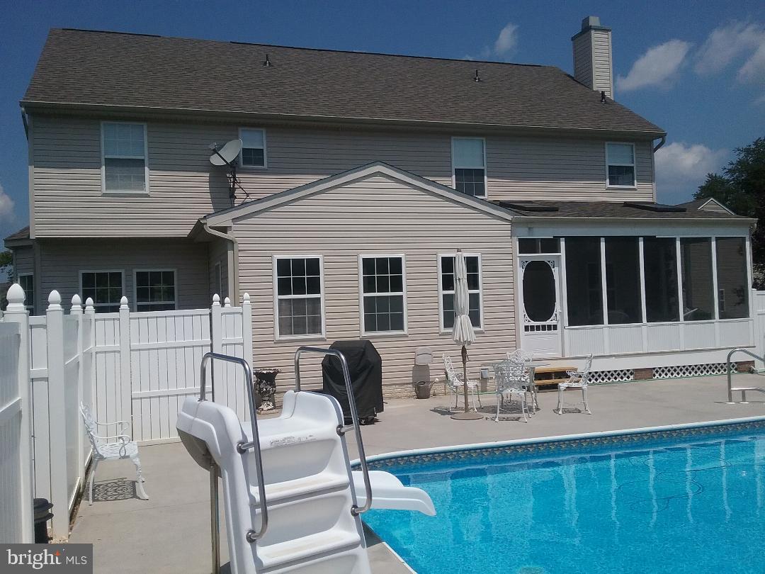 WILLOW SPRINGS ACRES - Residential