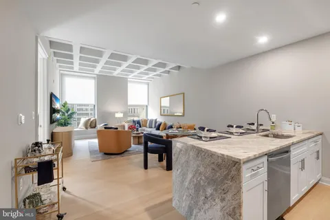 1601 Cherry Street Unit 601, Philadelphia, PA MLS: PAPH2462422