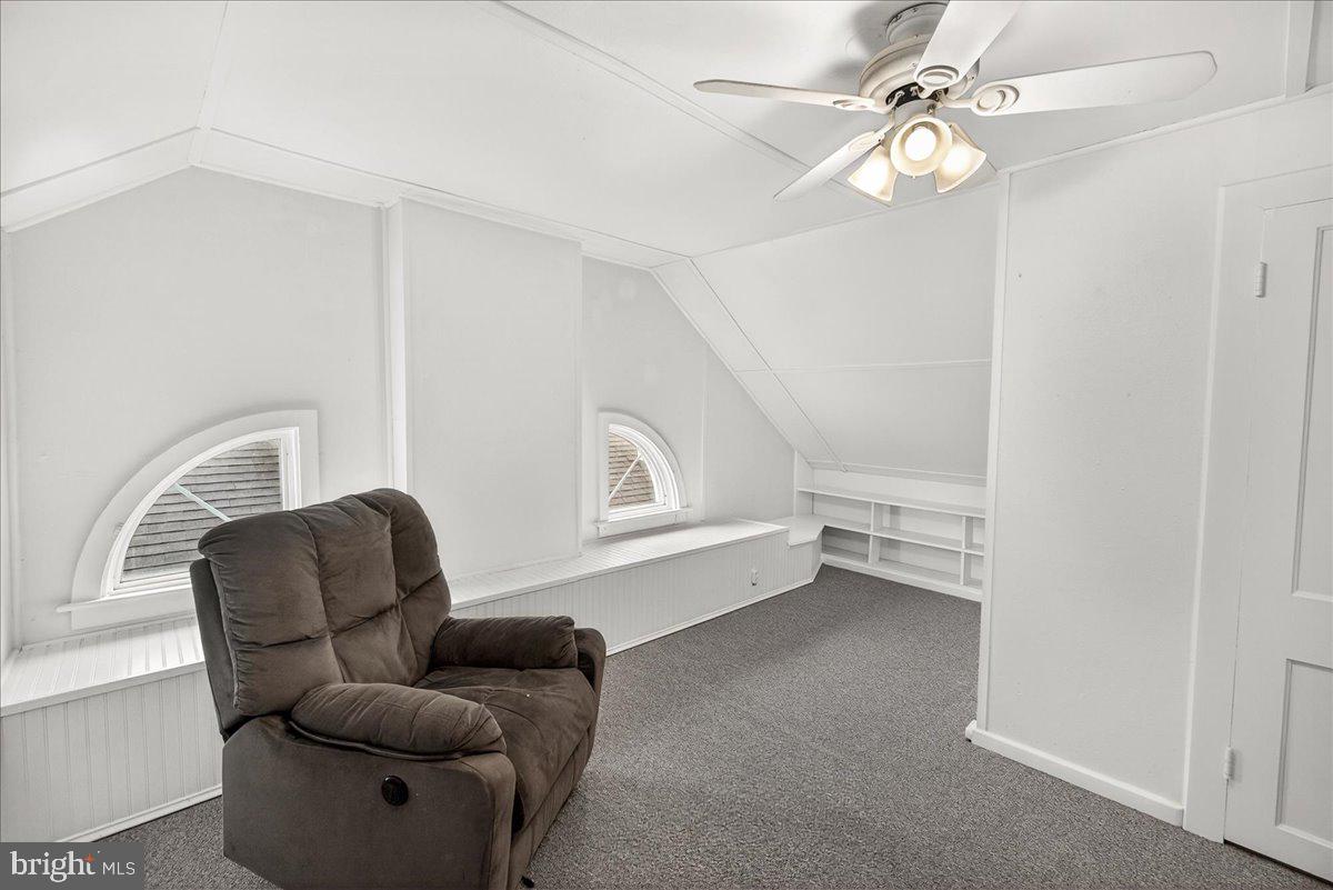 OAK HILL - Residential