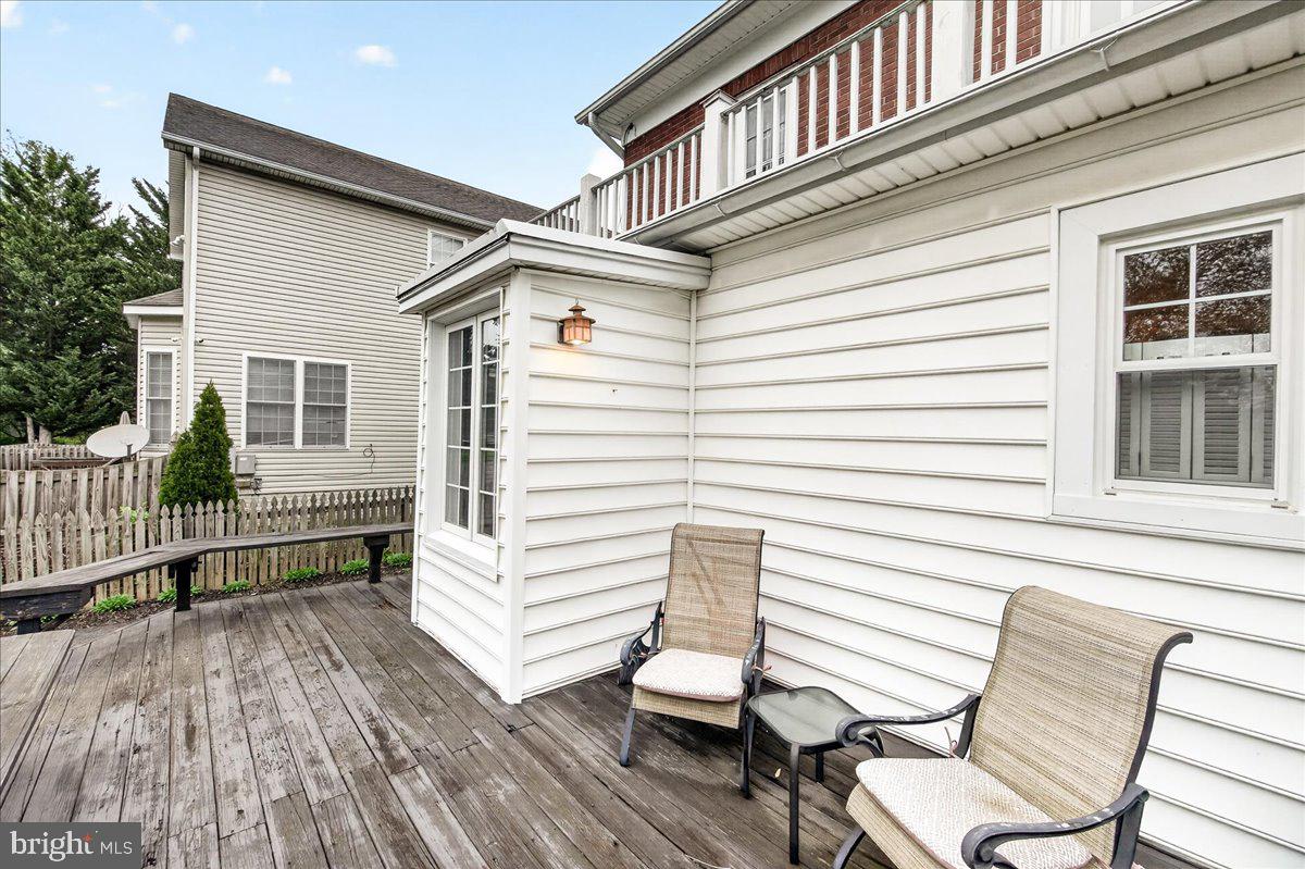 OAK HILL - Residential