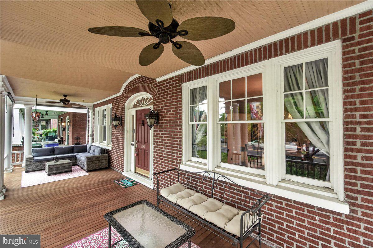 OAK HILL - Residential