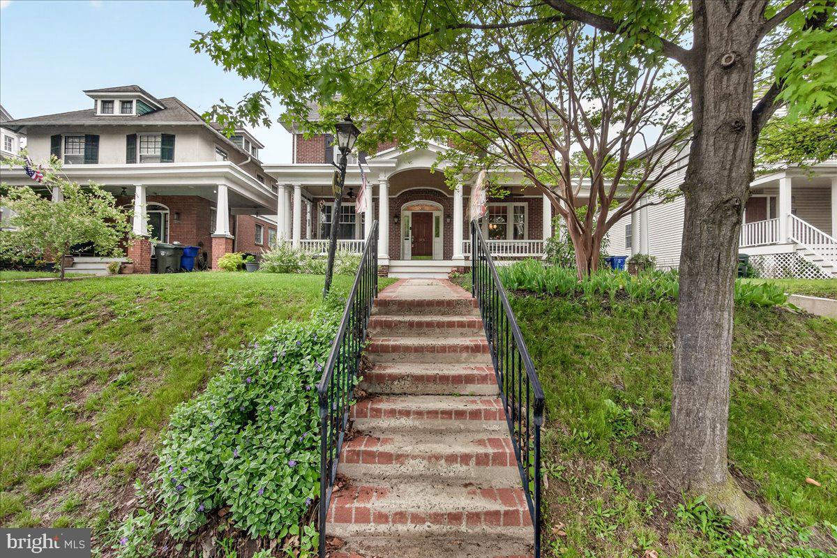 OAK HILL - Residential