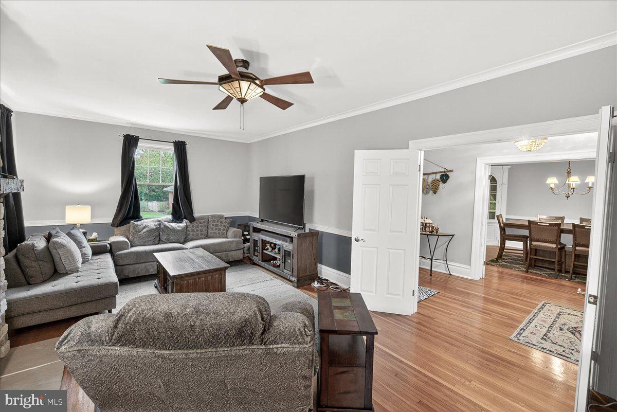OAK HILL - Residential